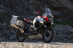 新型BMW R1300GS Adventure日本上陸！30Lタンク装備の長距離仕様GS、９月７日より注文受付を開始