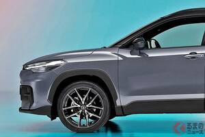 トヨタ「“新型”カローラクロス」まもなく登場!? 大幅刷新で「新グリル」採用＆走りの「GRスポーツ」モデルも設定？ 新たな“マイナーチェンジモデル”欧州に続き日本にも登場か
