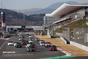 S耐チャレンジの初戦が富士スピードウェイで開催。4クラス42台がフェアなバトルを展開して無事フィニッシュ