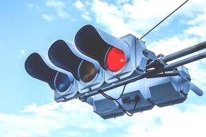 AV時代に必須？ 信号機に「白色」が必要な根本理由