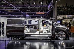 アルファードを超えられるか？ メルセデスベンツが次世代最高級ミニバンを公開…ジャパンモビリティショー2025ベスト5