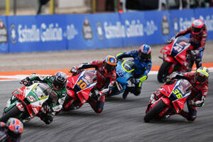 ミル、マリーニを巻き込みダブルリタイア「僕のミス。ルカ、チーム、ホンダに謝罪したい」／第22戦バレンシアGP