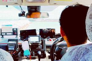 タクシーに乗ったらドライバーと話す派？しない派？ 「返事くらいして」「そっとしておいて」――あなたはどっち？