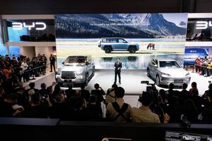 BYDが欧州に初めてPHEVを投入、SUV『シールU』に設定…ジュネーブモーターショー2024
