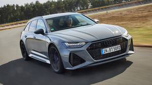 ビミョー　伝説的なパワーステーションワゴンの後継車は電気自動車ではない？新型アウディRS 6のエンジンに関する噂