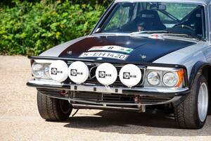 世界でわずか7台！ワークスマシンのメルセデス・ベンツ「450 SLC 5.0」がオークションに登場！WRC参戦用の希少なモデル