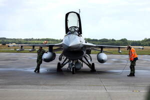 オランダがF-16戦闘機の運用を終了 ウクライナに供与へ 自国の防空どうするの？