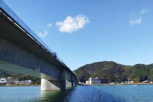 兵庫の温泉街と観光名所をつなぐ「新しい橋」31日開通！ 重量気にせず対岸へ バス路線も新設