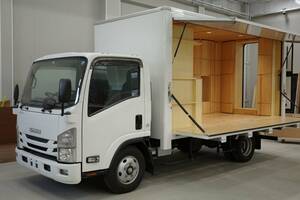 トラックの中は木製のキッズルーム！「木育トラック マナビバ」誕生 広島の木工所が製作