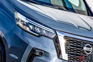 日産“新”「“2人-8人乗り”ミニバン」公開！ カクカクボディ＆2リッター「直4」ディーゼル採用！ MT設定もある“超柔軟モデル”「プリマスターフレックスバン」独国に登場