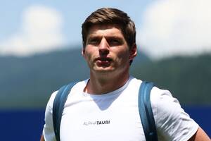 フェルスタッペン、ペレスとの関係は良好だったと強調。「内に溜め込んでコース上で吐き出す」と評されるもリスペクト示す
