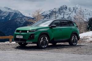 シトロエン新型EV『e-C5エアクロス』　約680万円から英国発売　廉価ハイブリッド版も登場