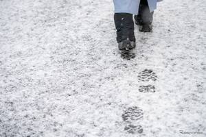 今冬一番の寒波襲来、平地でも警報級大雪、立ち往生など交通障害の恐れ［新聞ウォッチ］