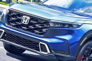 ホンダの最新「“高級”SUV」がスゴい！ 「かくかくデザイン」×全長4.7m級の「ちょうどイイサイズ」！ VTECターボ「RSモデューロ」仕様もある「CR-V」ガソリン＆ハイブリッドモデルまもなく「日本導入」か!?