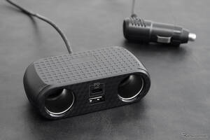 手軽にUSBポートとアクセサリーソケットを増設、オウルテックから「ケーブル型車載充電器」発売