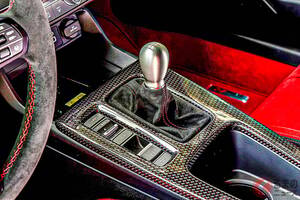 【イタリア】約1080万円！ ホンダ新「5ドア“スポーツカー”」発表！ 2.0リッターで“320馬力”超え！ 専用デザイン採した最後のシビックタイプR登場