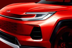 トヨタ「新型RAV4」まもなく公開!? 最新サメ顔＆カクカクデザイン採用!? 「大人気SUV」7年ぶりの全面刷新なるか!? もうすぐ発表の新型「SUV」とは