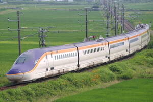 山形新幹線「つばさ」スピードアップ！ 来年3月ダイヤ改正で時速300キロ運転の列車が増加