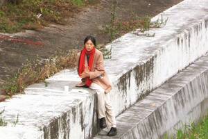 映画『小川のほとりで』──名匠ホン・サンスが描く静かに流れる時間と人間模様