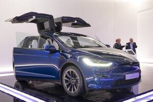 財務省“EV狙い撃ち”…重量に応じた「EV新税」車検時に上乗せ［新聞ウォッチ］