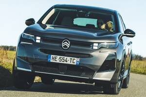 新型 シトロエンC5 エアクロス（2）　日常的には滑らかなHV　洗練度の高いEVも　走りの違いは？