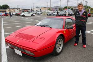 80歳フェラーリ「328GTS」オーナーの誕生日は3月28日！ 憧れの跳ね馬オーナーになって14年「フェラーリは私のすべてです」