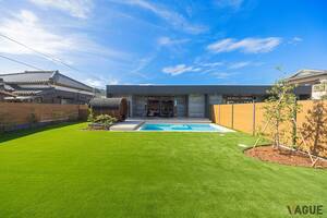 ペット料金無料、全棟サウナ＆プール付き！ 東京から100分 千葉・千倉エリアに誕生した至れり尽くせりの“プライベートヴィラ型宿泊施設”とは