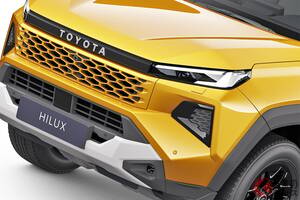 トヨタが新型「ハイラックス」をタイで世界初公開！ 斬新「メッシュグリル」の“精悍顔”でイメージ一新！ でも全長5.3mの「堂々サイズ」は変化なし!? 日本向けモデルはどうなるのか