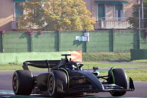 【独占】キャデラック、フェラーリ旧車使いF1テストをスタート。セルジオ・ペレスがステアリング握る