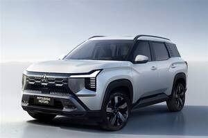【日本にも欲しい】三菱が新型7人乗りSUV「デスティネーター」発表。内外装に「パジェロ」をオマージュしたデザインを採用