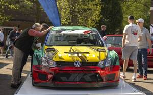 VW『ポロ』50周年、「道化師」テーマの特別なレースカーデザイン公開