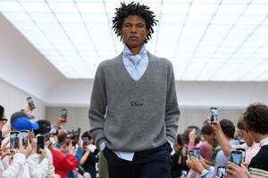 ディオール、ジョナサン・アンダーソンが手がける初のコレクションでメゾンの新時代を宣言【2026年春夏コレクション】