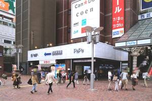 なぜ「西武新宿駅」は新宿駅から400mも離れているのか？ 「徒歩5分」の断絶が生んだ都市構造の変化