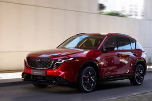 【速報】新型マツダ「CX-5」は2.5Lガソリンエンジンで一本化！ ボディを堂々拡大、3代目で迎える新章