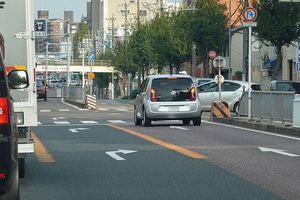 右折待ち車を「右から追い越していく」のが日常――名古屋の珍道路を走ってみた