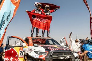 “砂漠の王”アル-アティヤ、トヨタに2度目のダカール総合優勝をもたらす「最高の気分！」