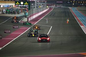 ホームストレートに落下物もレース続行……FIA、F1カタールGPで当初セーフティカーが出動しなかった理由を説明