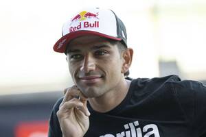 【MotoGP】ホルヘ・マルティン、アプリリアのイベント参加しバイク乗る。回復順調も復帰時期はまだ未定