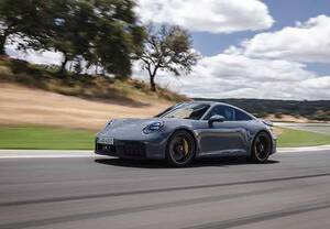 【ポルシェの実力】911カレラGTSの「t-hybrid」はモータースポーツ由来のハイパワー志向。システム出力541ps、トップスピードは312km/hに達する！