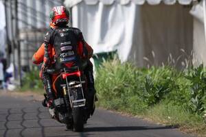 【MotoGP】マルケス巻き添えの高速クラッシュ、ベッツェッキは大きな怪我ナシ。次戦でペナルティか？｜インドネシアGP