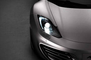 いまのマクラーレンの成功はここから始まった！　F1以来の純マクラーレン・スーパーカー「MP4-12C」