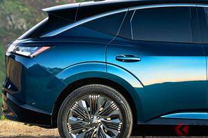 日産の新「“4WD”高級SUV」発表に大反響！ 「手放し走行可能」な技術に「ここまで来たか」の声も！ 「エルグランド風」の迫力顔＆モダンな“豪華内装”も特徴の「ムラーノ」2026年米国モデルに熱視線！