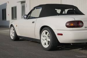 NA、NBに対応！ HKSがマツダ『ロードスター』用スポーツサスペンション「ハイパーマックス R」発売