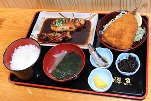 漁港近くでロケーションもバツグン!!　オープン間もない『海鮮料理　勝魚』へ　美味しいアジフライを求めて走る旅