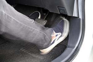 ペダルの踏み間違いによる事故を未然に防ぐアイテム「アクセル見守り隊」って何？