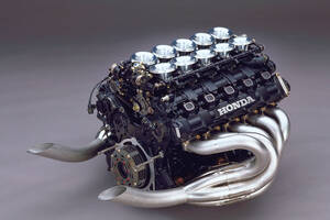 【ホンダ】アイルトン・セナが使用したF1用V10エンジン「RA100E」がオークションに