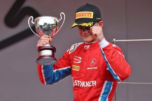 メルセデスF1育成のポール・アーロン。トライデント離脱のノバラックに代わりFIA F2最終戦に参戦