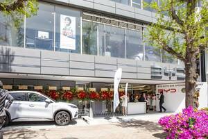 BYDが都内屈指の自動車ディーラー激戦区に「BYD AUTO 目黒」を開店