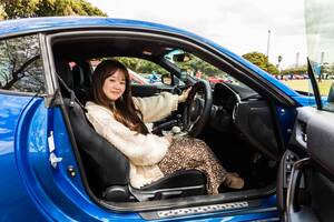 彼女の初マイカーはスバル「BRZ」のMT車！「ビーチャンは一生乗り続けます！」