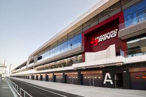 ハンガロリンク、F1ハンガリーGP開催を前に大規模改修工事がほぼ完了。ピットビルやグランドスタンド、トンネルが新設される